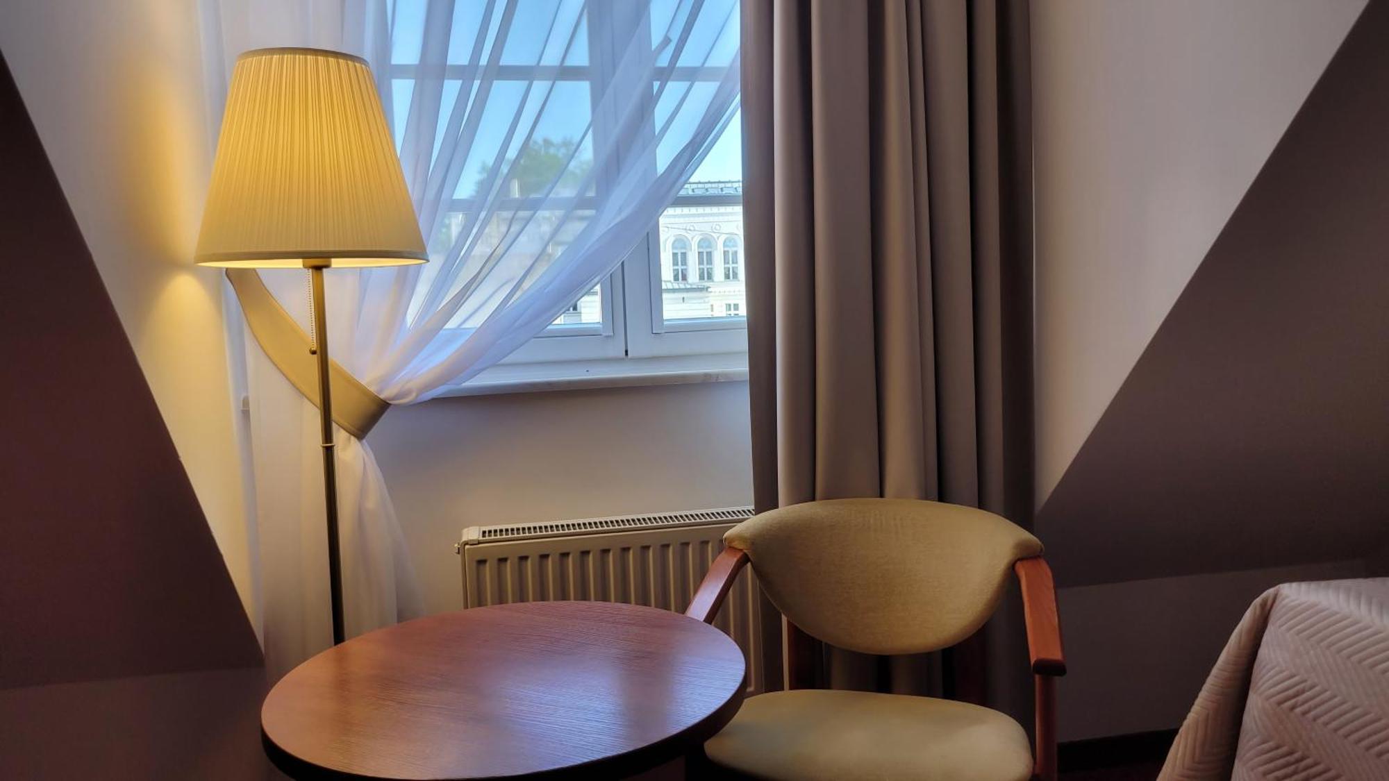 Hotel Maxim Квидзын Экстерьер фото