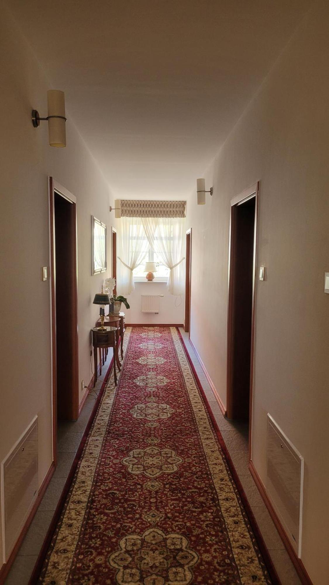 Hotel Maxim Квидзын Экстерьер фото