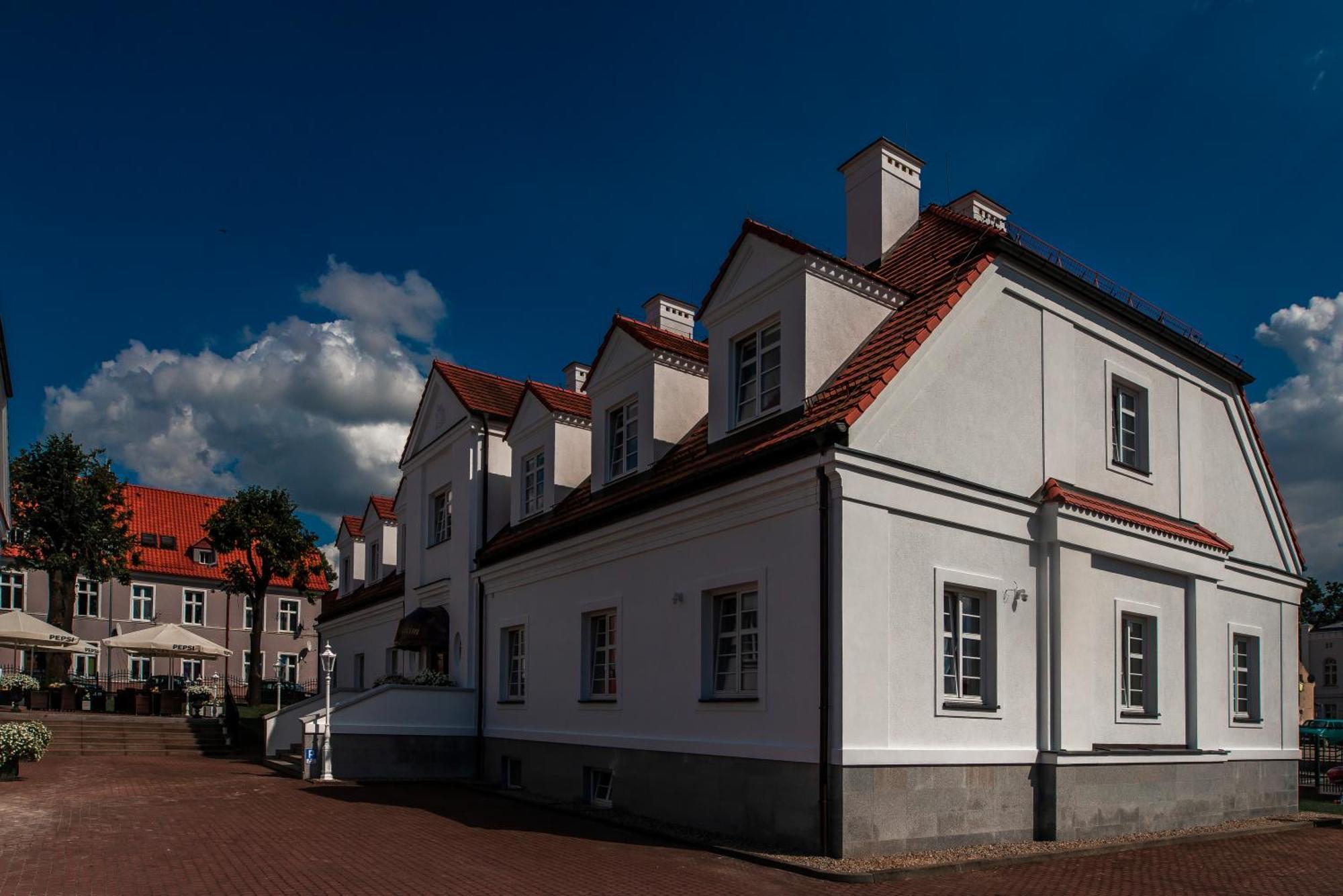 Hotel Maxim Квидзын Экстерьер фото